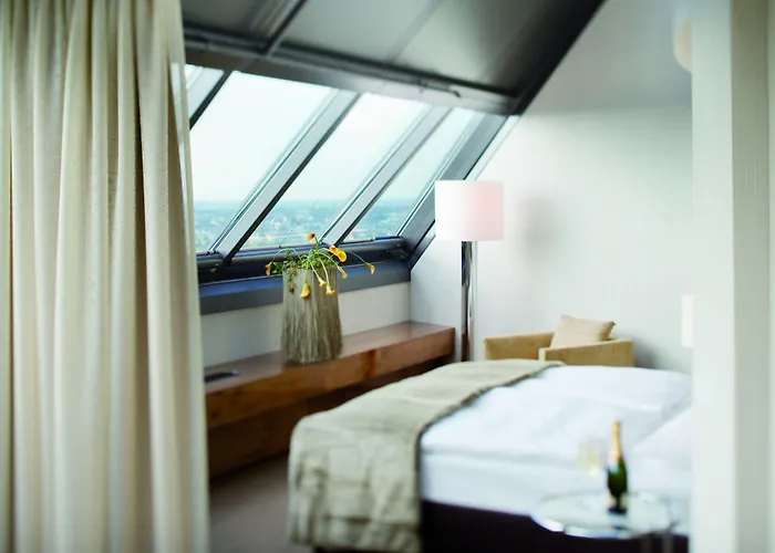 Hotel Moevenpick City, Historischer Wasserturm Im Schanzenpark