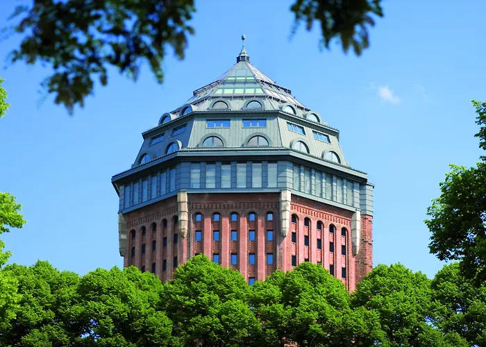 Moevenpick City, Historischer Wasserturm Im Schanzenpark 4*