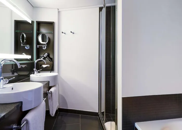 Hotel Moevenpick City, Historischer Wasserturm Im Schanzenpark 4*