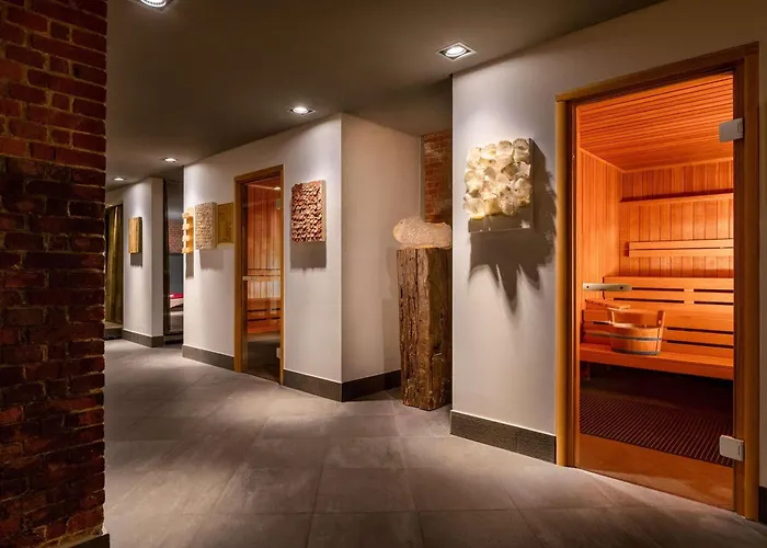 Moevenpick City, Historischer Wasserturm Im Schanzenpark Hotel 4*