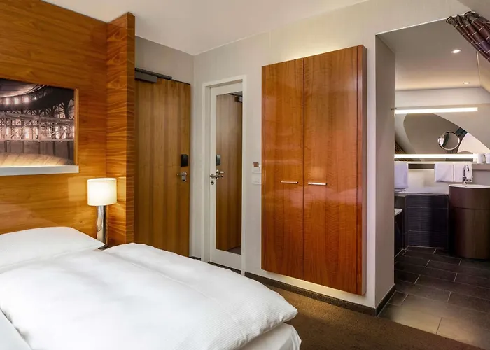 Hotel Moevenpick City, Historischer Wasserturm Im Schanzenpark 4*