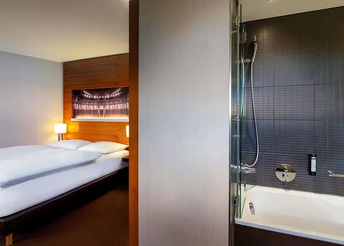 Hotel Moevenpick City, Historischer Wasserturm Im Schanzenpark Hamburg