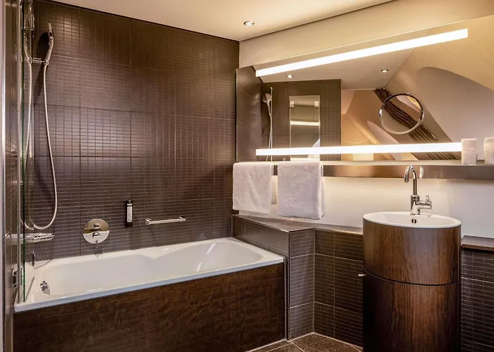 Moevenpick City, Historischer Wasserturm Im Schanzenpark Hotel