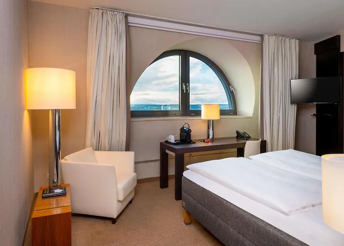 Hotel Moevenpick City, Historischer Wasserturm Im Schanzenpark Hamburg