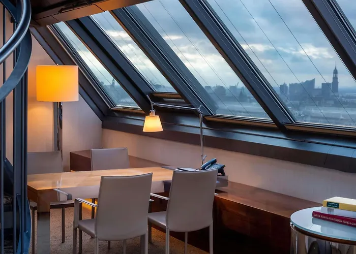 Hotel Moevenpick City, Historischer Wasserturm Im Schanzenpark 4*